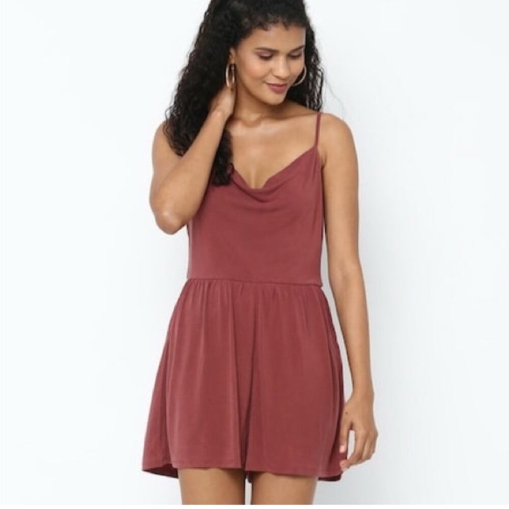 American Eagle pink/Mauve Cowl Neck Spaghetti Straps Shorts Romper Small